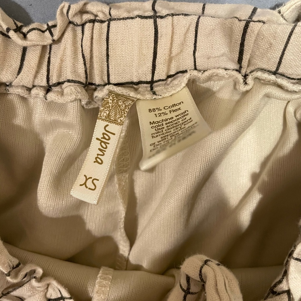 Paperbag shorts - Picture 2 of 4